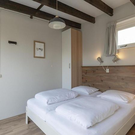 Contemporary Bungalow With Garden Sint Maartensvlotbrug 외부 사진