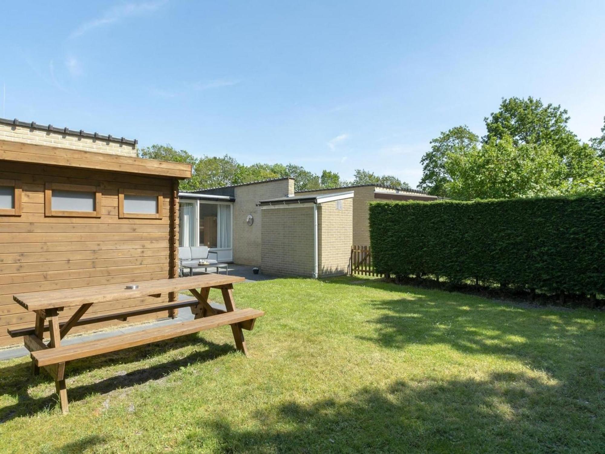 Contemporary Bungalow With Garden Sint Maartensvlotbrug 외부 사진