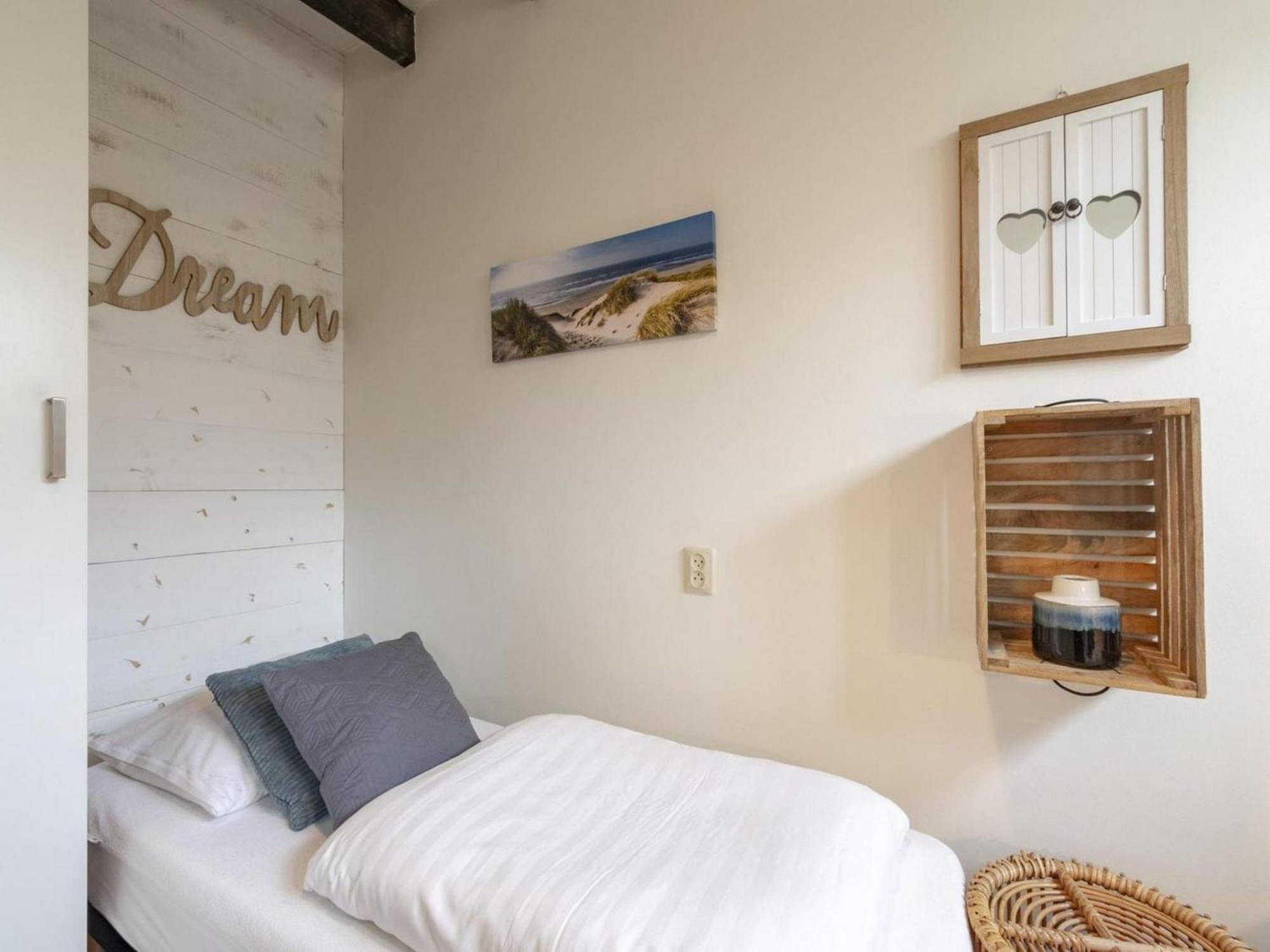 Contemporary Bungalow With Garden Sint Maartensvlotbrug 외부 사진