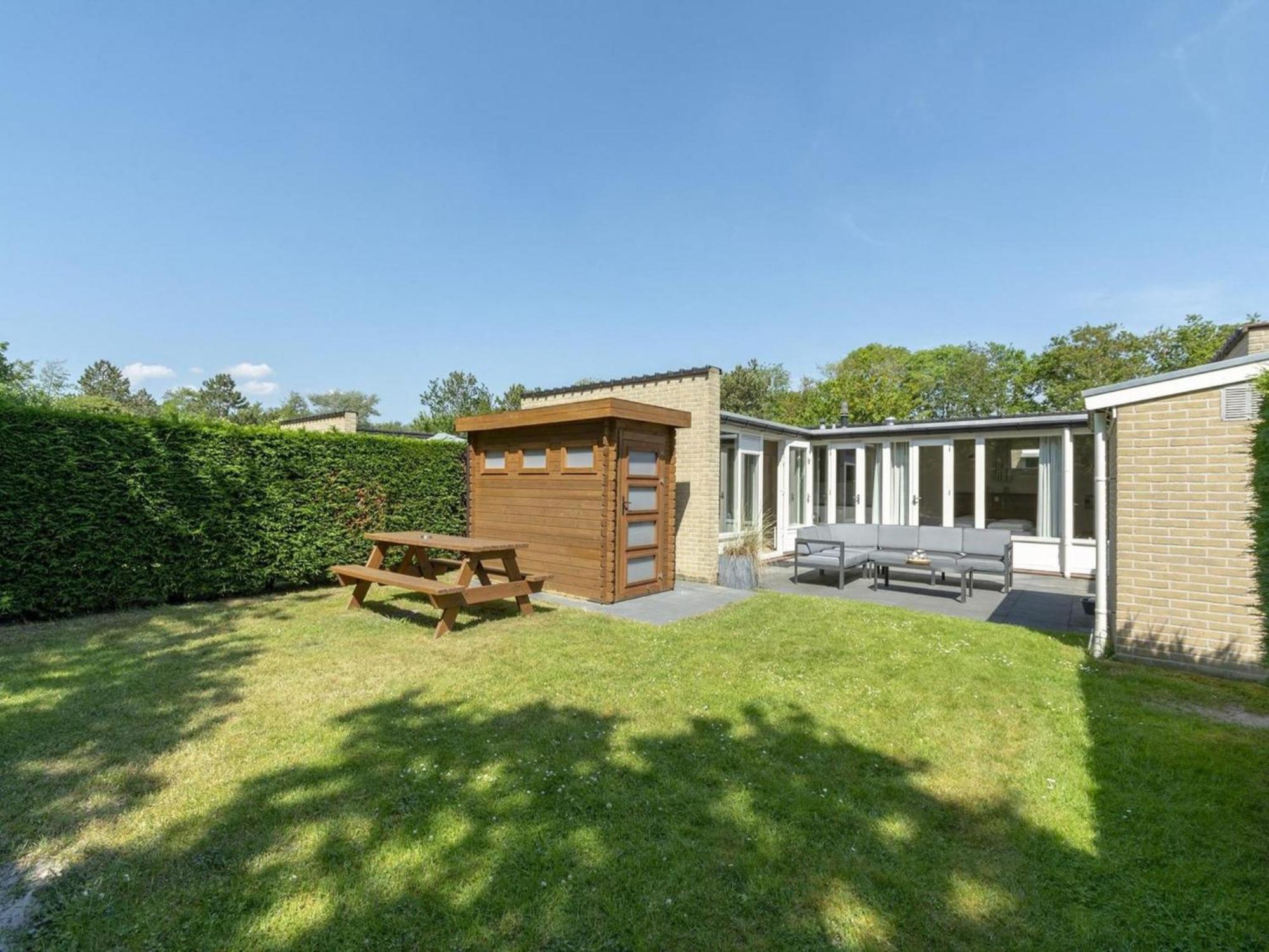 Contemporary Bungalow With Garden Sint Maartensvlotbrug 외부 사진